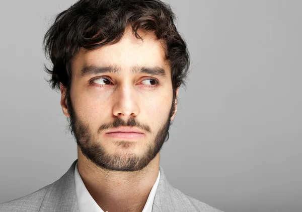 Retrato de um jovem bonito — Fotografia de Stock