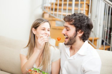 bir salata yemek Çift