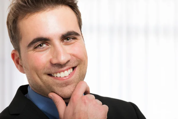 Hombre de negocios sonriente — Foto de Stock