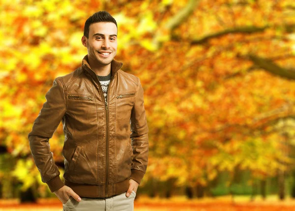 Herfst man — Stockfoto