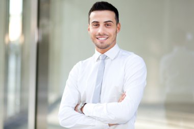Genç başarılı işadamı portresi