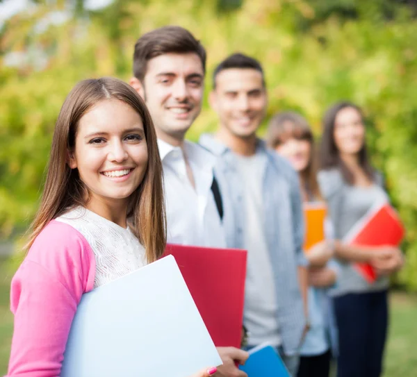 Usmívající se studenti — Stock fotografie