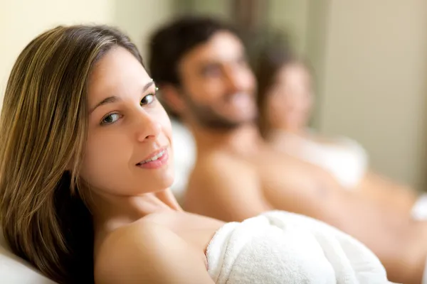 Personas en un spa — Foto de Stock