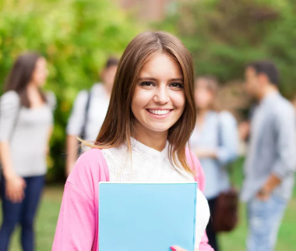 Lächelnder Student — Stockfoto