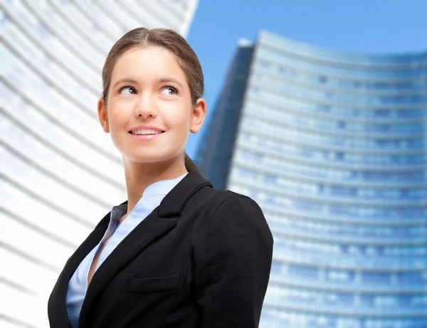 Businesswoman outdoor in a modern city — Stock Photo, Image