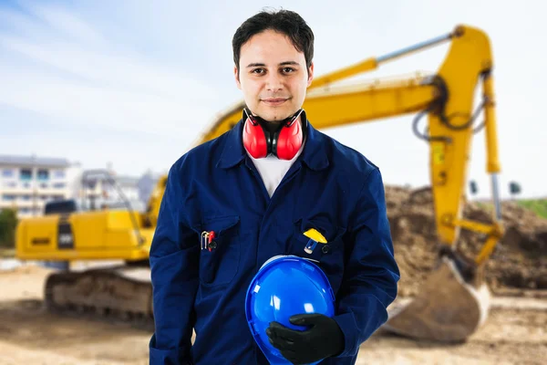 Werknemer op een bouwplaats — Stockfoto