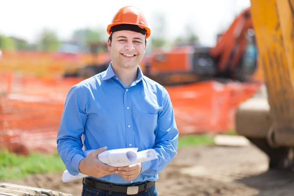 Ingenieur in een bouwplaats — Stockfoto