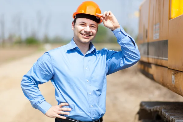 Trabajador en una obra de construcción — Foto de Stock