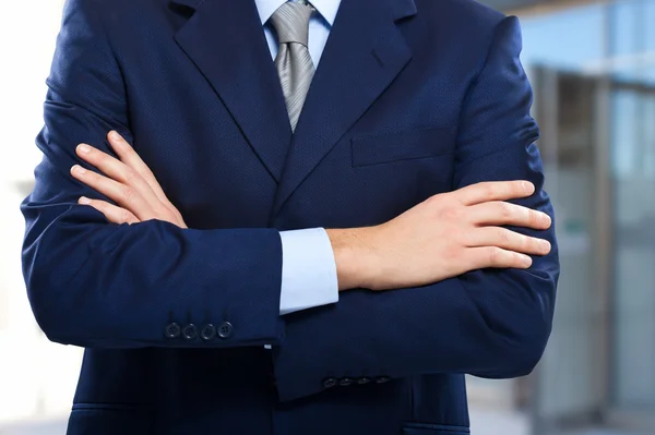 Mani incrociate di uomo d'affari — Foto Stock