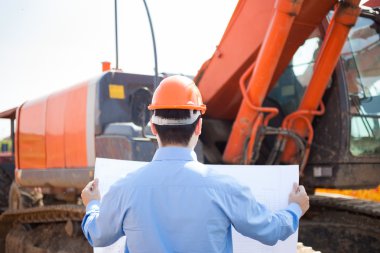 İnşaat alanında çalışan işçiler