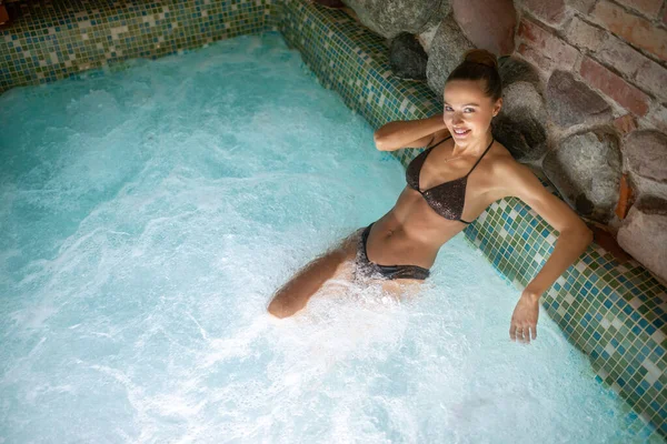 Beautiful Woman Relaxing Whirlpool — Stock Photo, Image