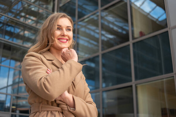 Портрет молодой предпринимательницы
