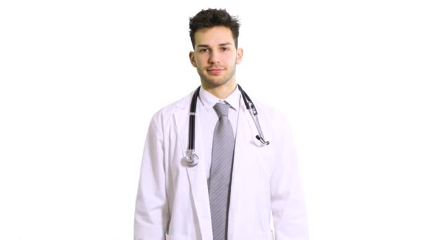 Sonriente Guapo Doctor Blanco Fondo — Vídeos de Stock