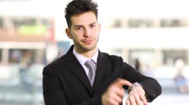 zaman izlerken iş adamı