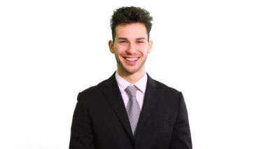 İzole üzerinde beyaz arka plan gülümseyen genç Yöneticisi