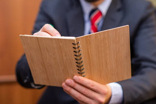 Detalle Hombre Negocios Escribiendo Documento — Foto de Stock