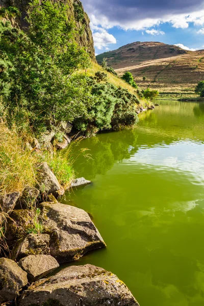 View of a mountain lake in Scotland — Stock Photo, Image