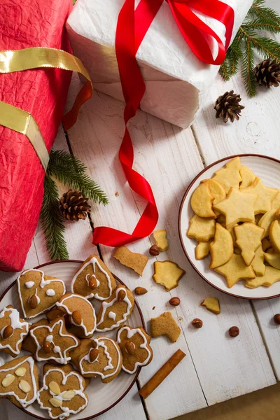 Homemade gingerbread Cookies within decorations — Stock Photo, Image