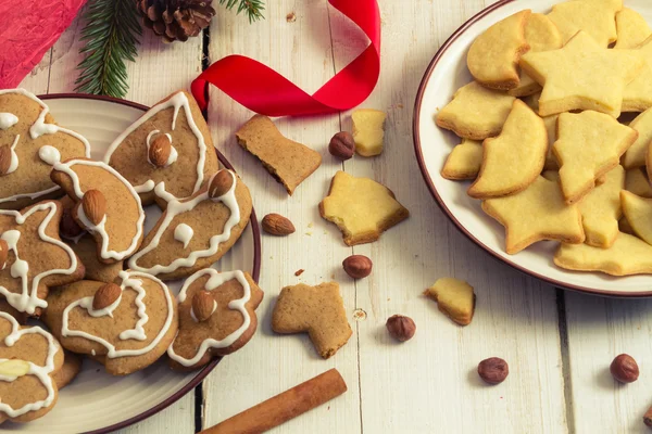 Nahaufnahme hausgemachte Weihnachtsplätzchen mit Mandelnüssen — Stockfoto