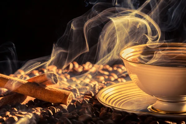 Zimtduft nach geröstetem Kaffee — Stockfoto