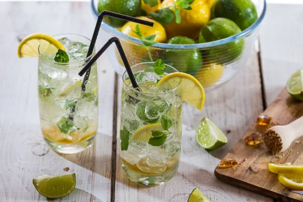 Closeup of citrus drink for summer — Stock Photo, Image