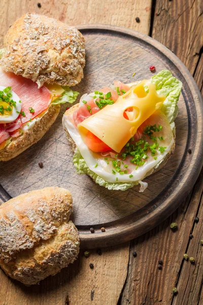 Spring Fresh sandwich with ham and cheese — Stock Photo, Image