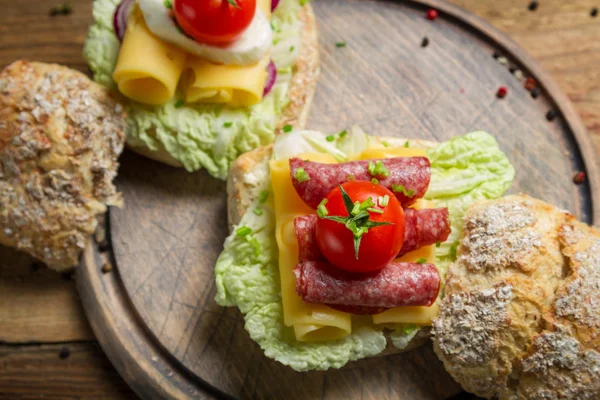 Sandwich with tomato cocktail cheese and lettuce — Stock Photo, Image