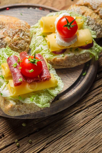 Tasty sandwiches made from fresh ingredients — Stock Photo, Image