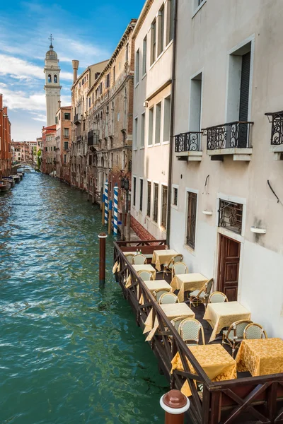 Restaurante en el Gran Canal de Venecia — Foto de Stock