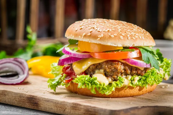 Gros plan de hamburger à base de légumes — Photo