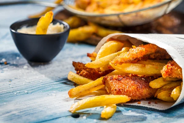 Closeup of Fish & Chips served in the newspaper — Stock Photo, Image