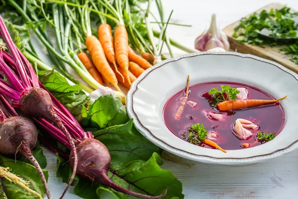 Beetroot soup made of fresh vegetables — Stock Photo, Image