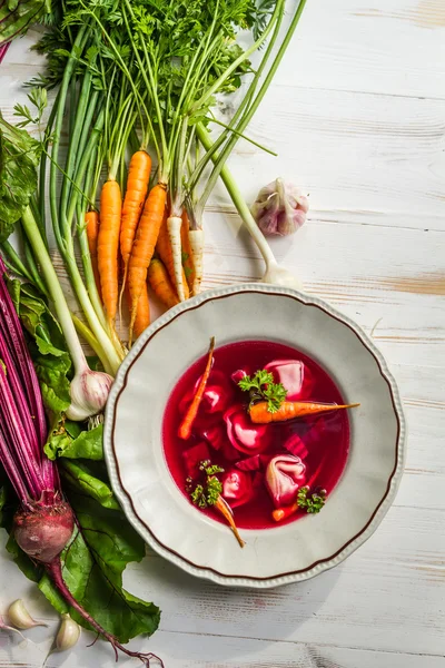 Sopa saudável apenas com legumes frescos — Fotografia de Stock