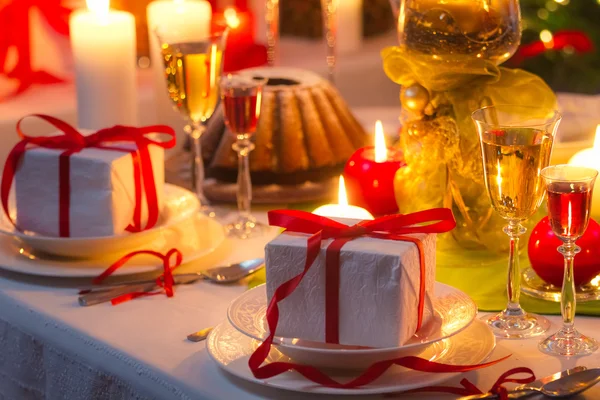 Receita de mesa de Natal bem decorada — Fotografia de Stock