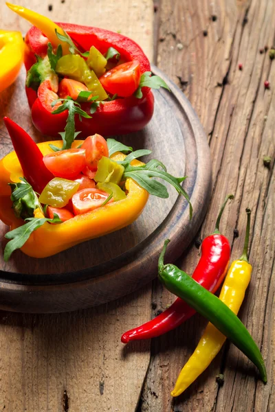 Salat aus frischem Gemüse — Stockfoto