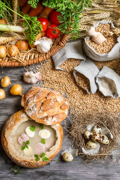 Ingredienti per zuppa acida fatta in casa — Foto Stock