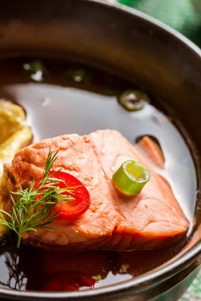 Sopa de pescado hecha de salmón — Foto de Stock