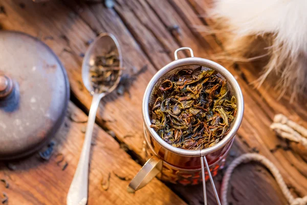 Hot tea brewed in the old style — Stock Photo, Image