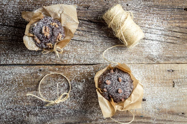 Süße Muffins-Verpackung mit Schnur — Stockfoto