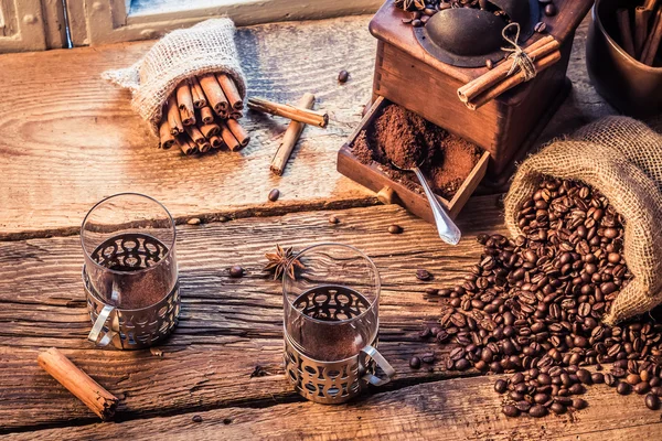 Μυρωδιά του φρέσκο αλεσμένα καφέ — Φωτογραφία Αρχείου