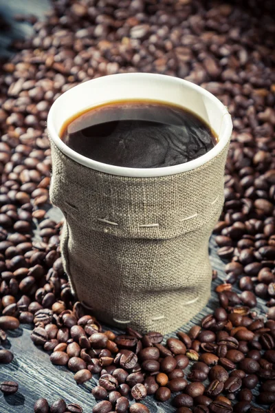 Primer plano del café recién caliente — Foto de Stock