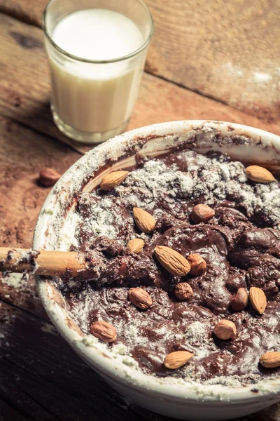 Nuts as a component of homemade chocolate — Stock Photo, Image