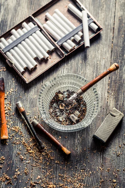 Vintage stuff to smoke a pipe — Stock Photo, Image