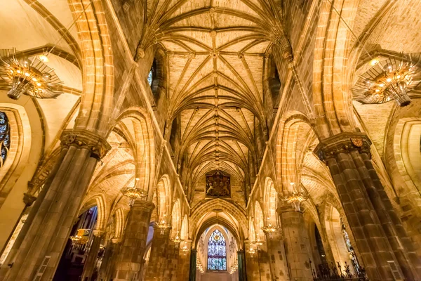 Vackra katedralen i edinburgh — Stockfoto