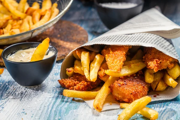 Closeup of Fish & Chips served in the newspaper — Stock Photo, Image