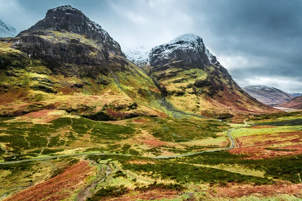 Hermosas montañas de otoño en Escocia — Foto de Stock