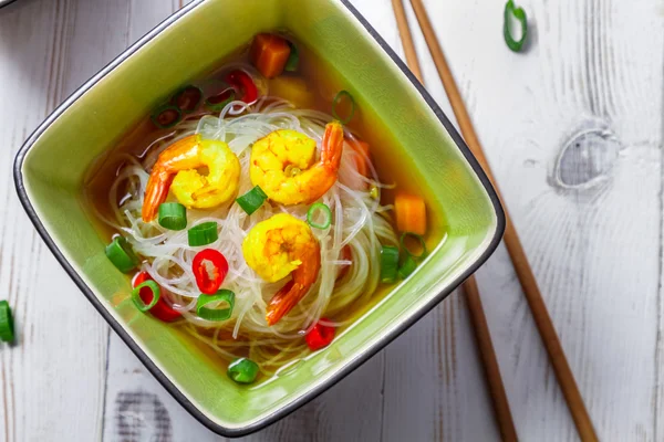 Thai soup with noodles and shrimp — Stock Photo, Image