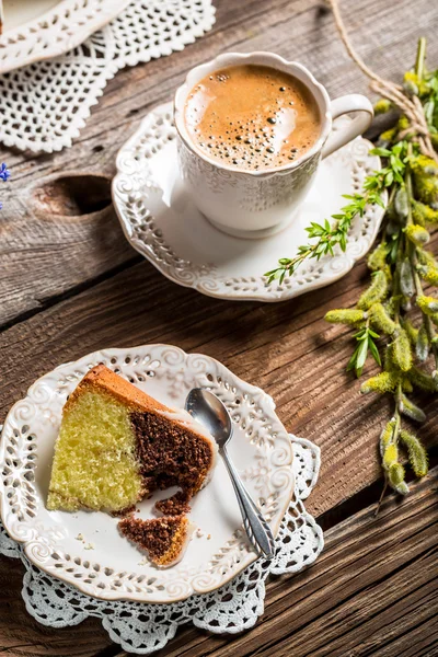 Easter cake and cup of coffee — Stock Photo, Image