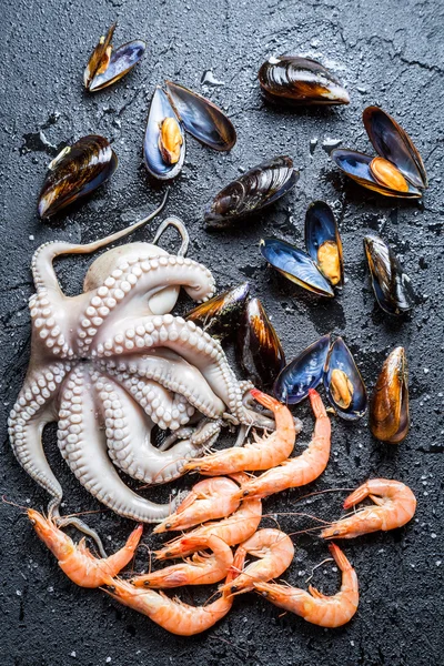 Trei tipuri de fructe de mare proaspete — Fotografie, imagine de stoc