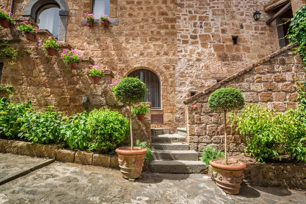 Old town full of ancient stone porches — Stock Photo, Image